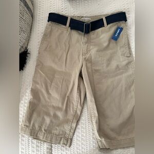 🦃 Old Navy Boys Bermuda length Khaki Shorts